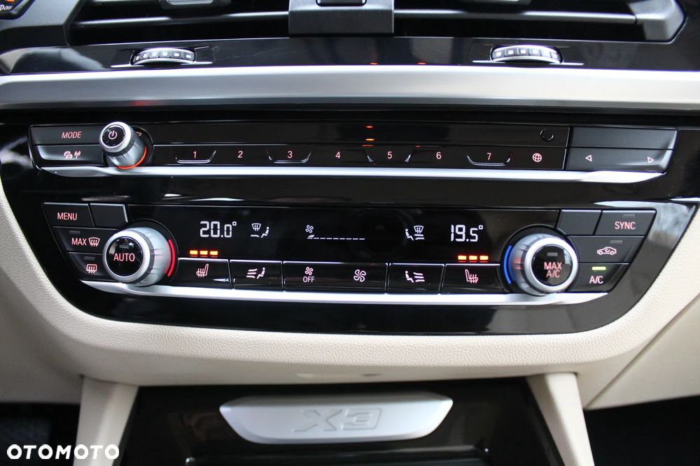 BMW X3 xDrive20i - 26