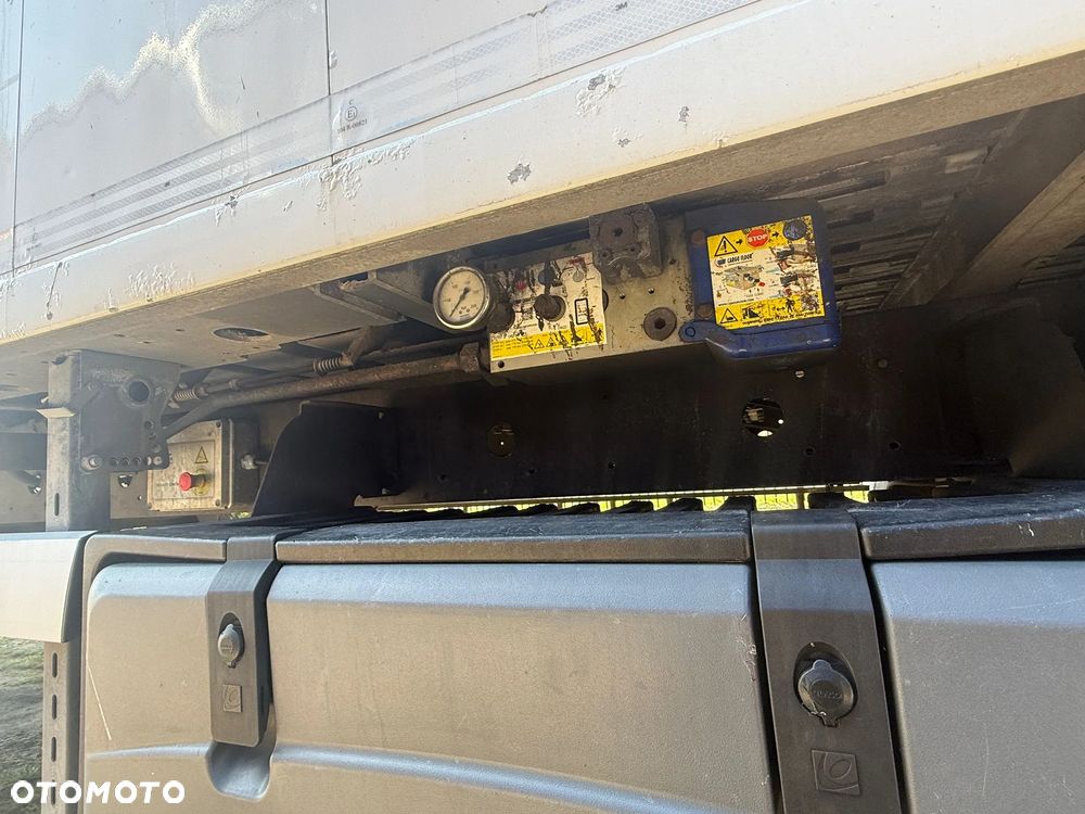 Knapen Cargo Floor 10 mm PILOT RADIO - 6