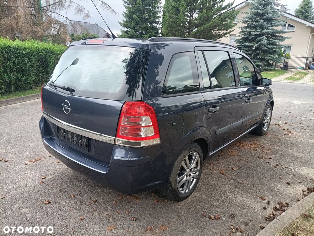 Opel Zafira - 3