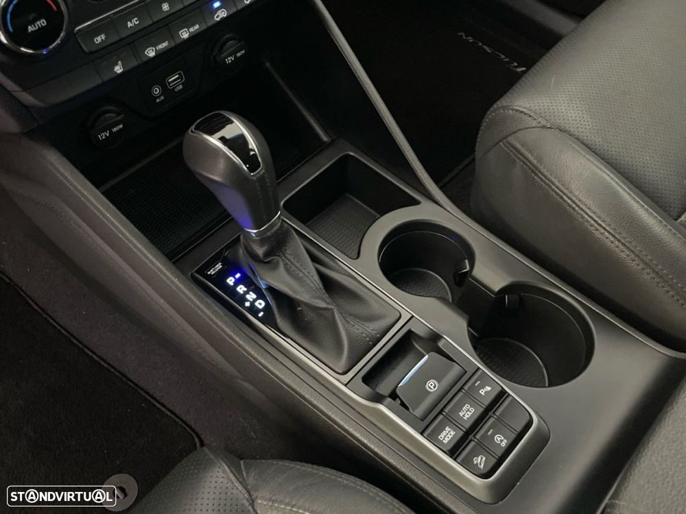 Hyundai Tucson 1.7 CRDi Premium DCT — fotografia 17