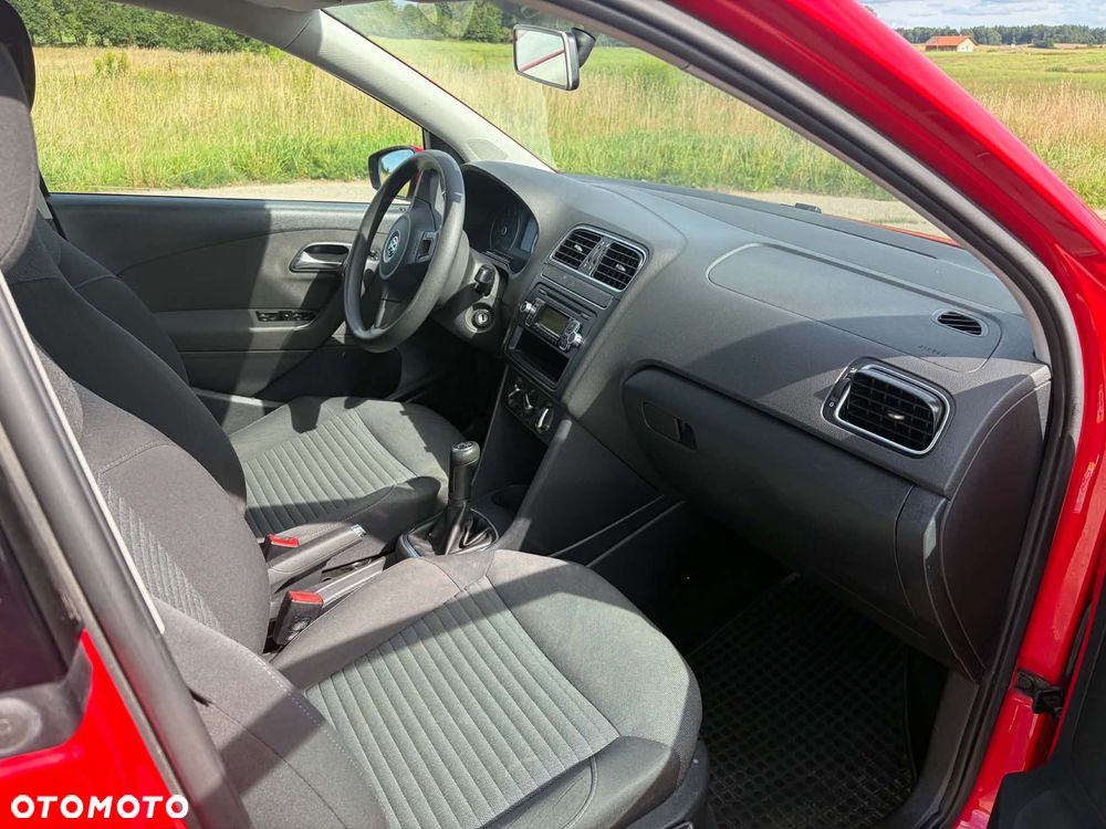 Volkswagen Polo 1.4 16V Comfortline - 11