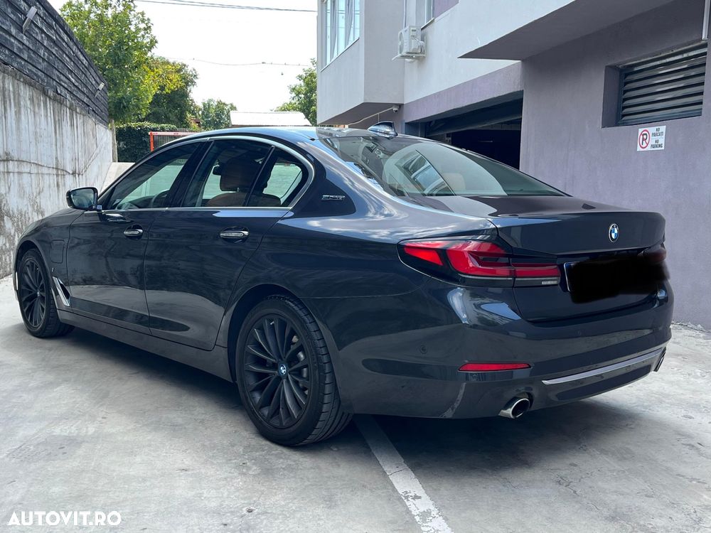 BMW Seria 5 530e xDrive AT PHEV - 4