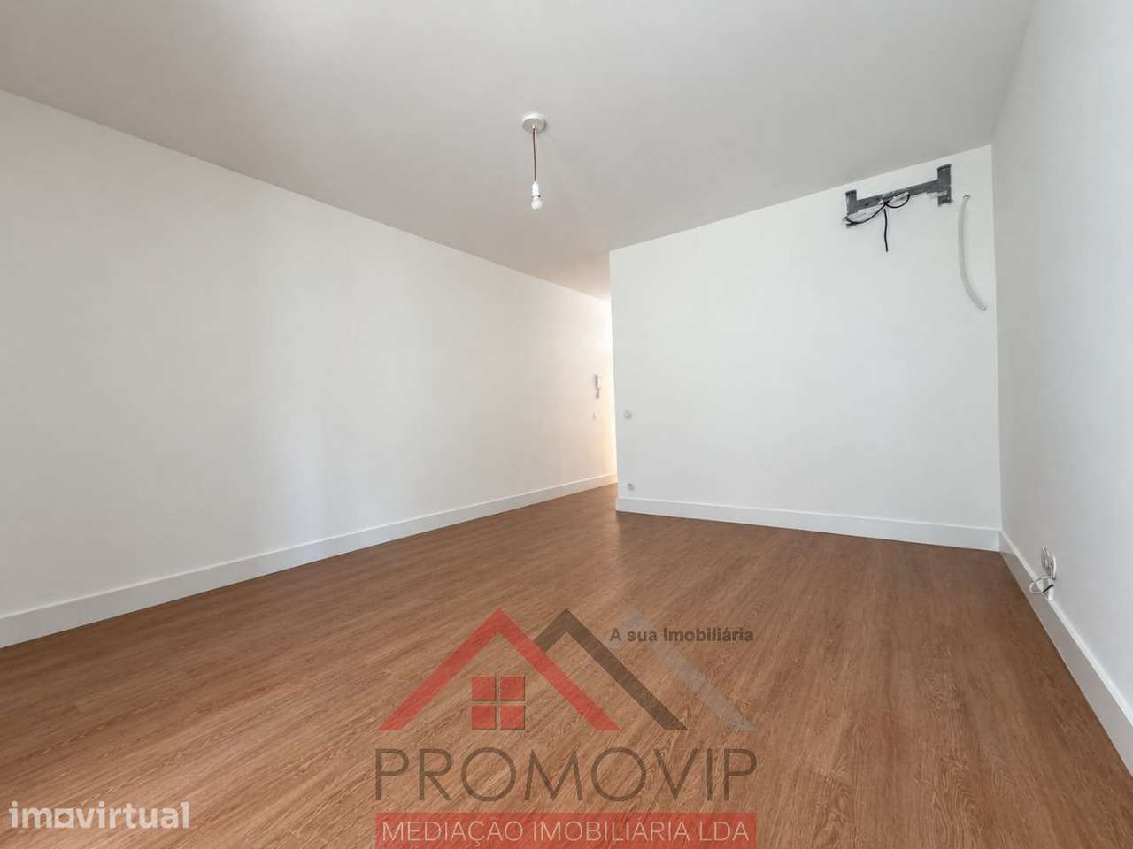 Apartamento T2 Renovado Com Terraço em Santo Tirso - Grande imagem: 5/8