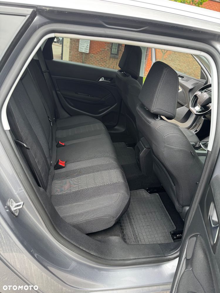 Peugeot 308 - 13