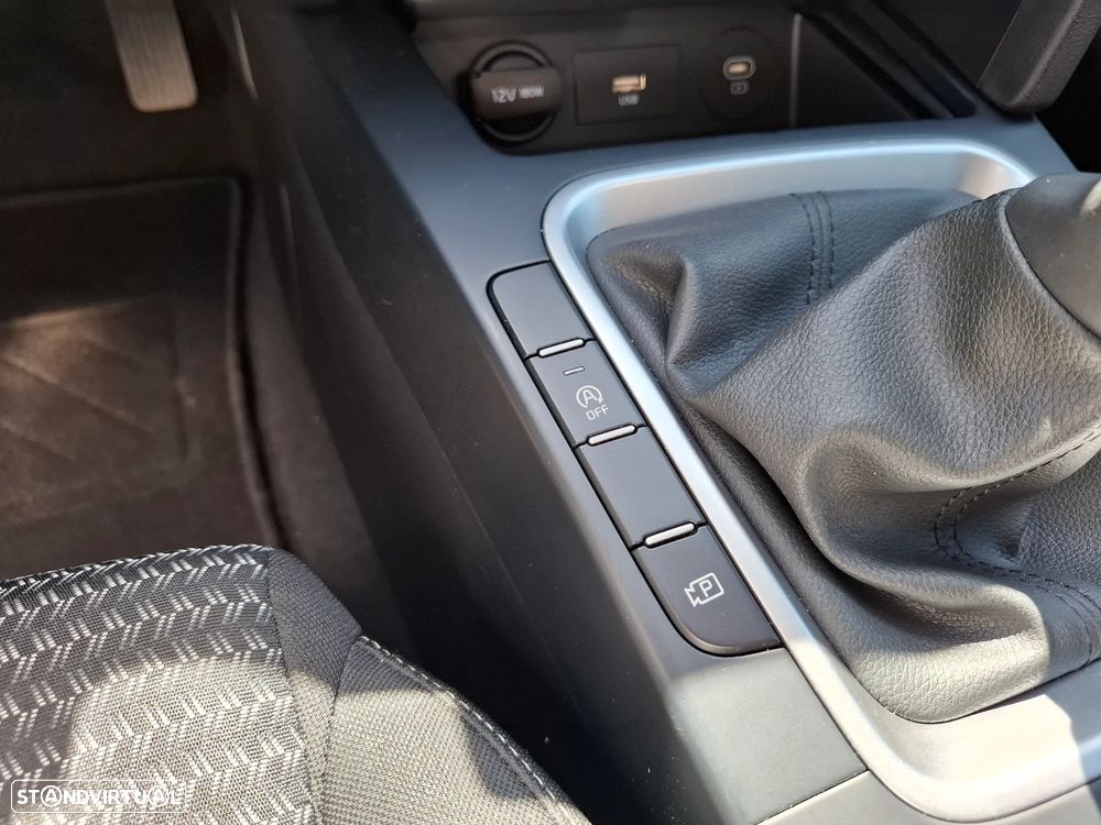 Kia XCeed 1.5 T-GDI Sport - 23