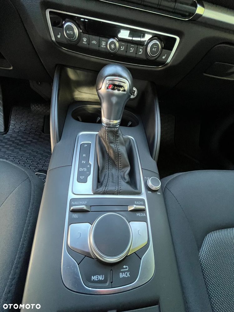 Audi A3 Sportback 1.5 TFSI cylinder on demand S tronic - 22