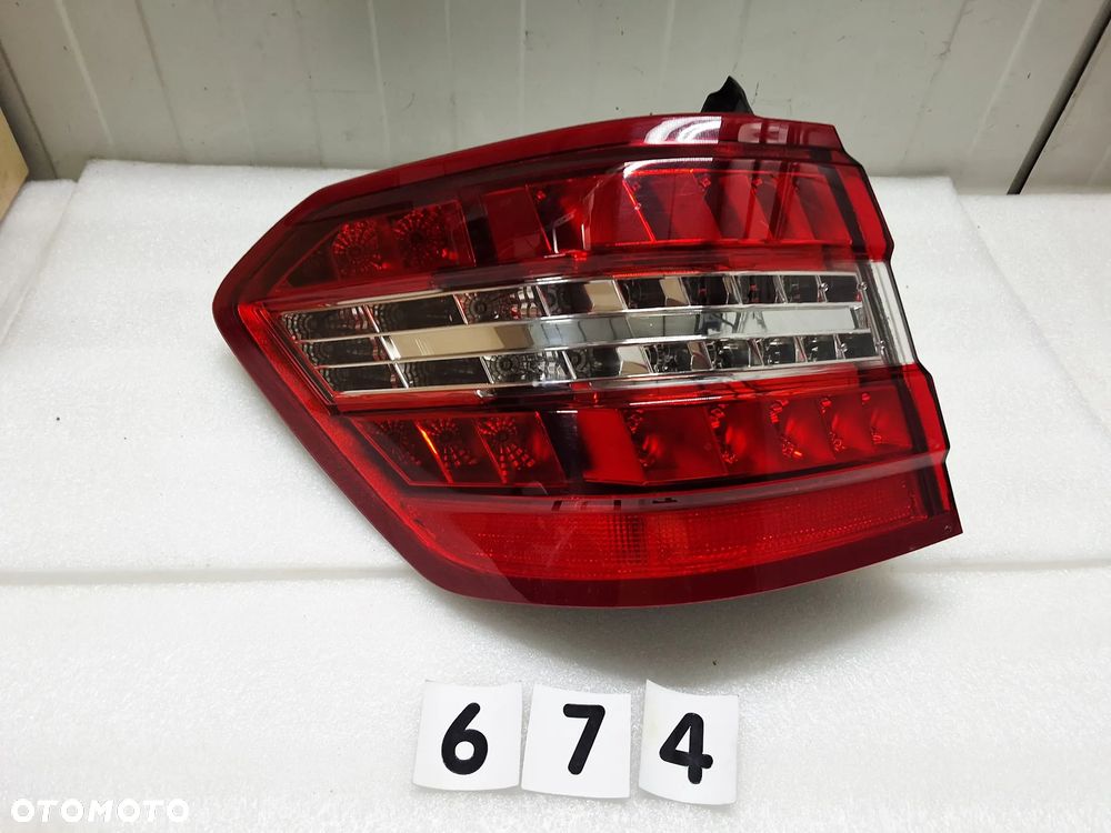 MERCEDES E-KLASA W212 TYLNY LEWA LAMPA LED KOMBI ŁADNA 2009-2013 ROK - 1