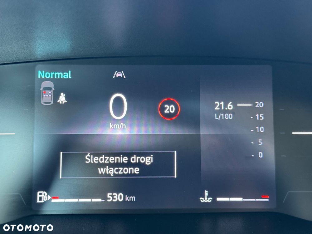 Renault Clio TCe 100 INTENS - 25