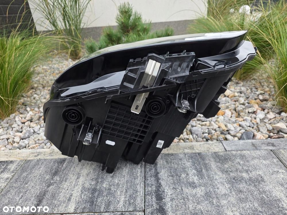 BMW X1 F48 LIFT LCI Lampa prawa przód Full Led Adaptive 5A01178-03 - 8