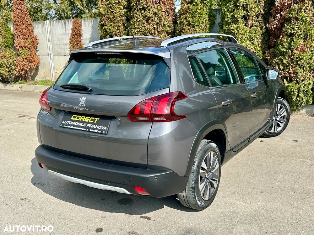 Peugeot 2008 - 8