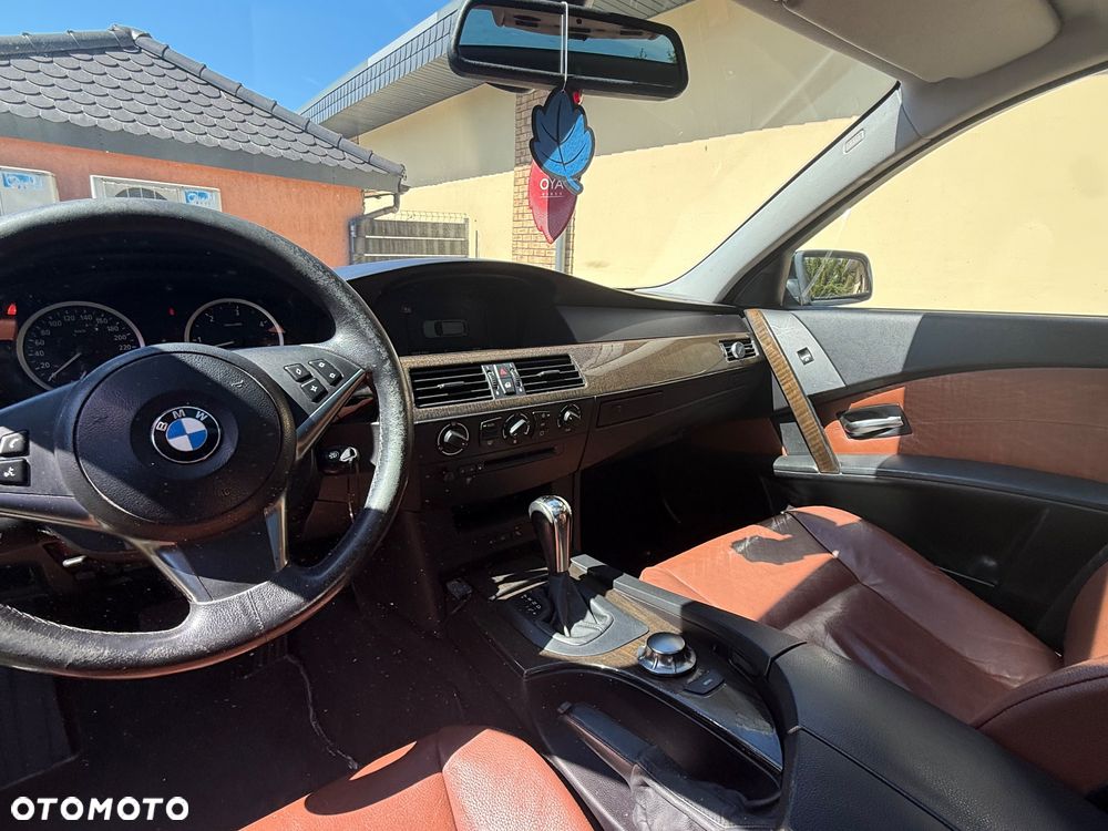 BMW Seria 5 - 12