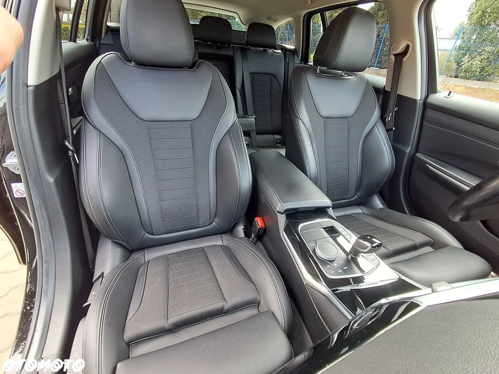 BMW Seria 3 320d Edition M Sport Shadow - 22