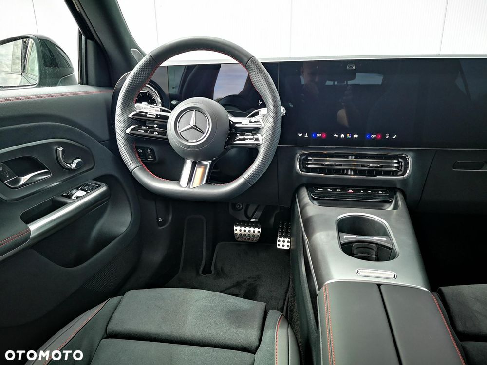 Mercedes-Benz GLB 200 mHEV 4-Matic 8G-eDCT - 15