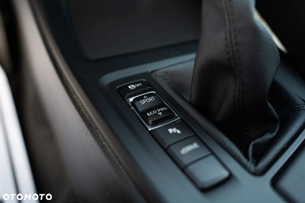 BMW X1 xDrive25e Business Edition - 21