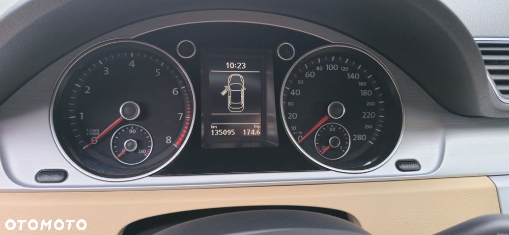 Volkswagen CC 3.6 V6 4Motion DSG - 13