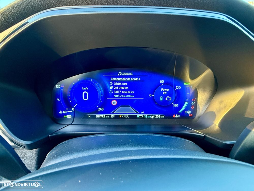 Ford Kuga 2.5 PHEV ST-Line X - 22