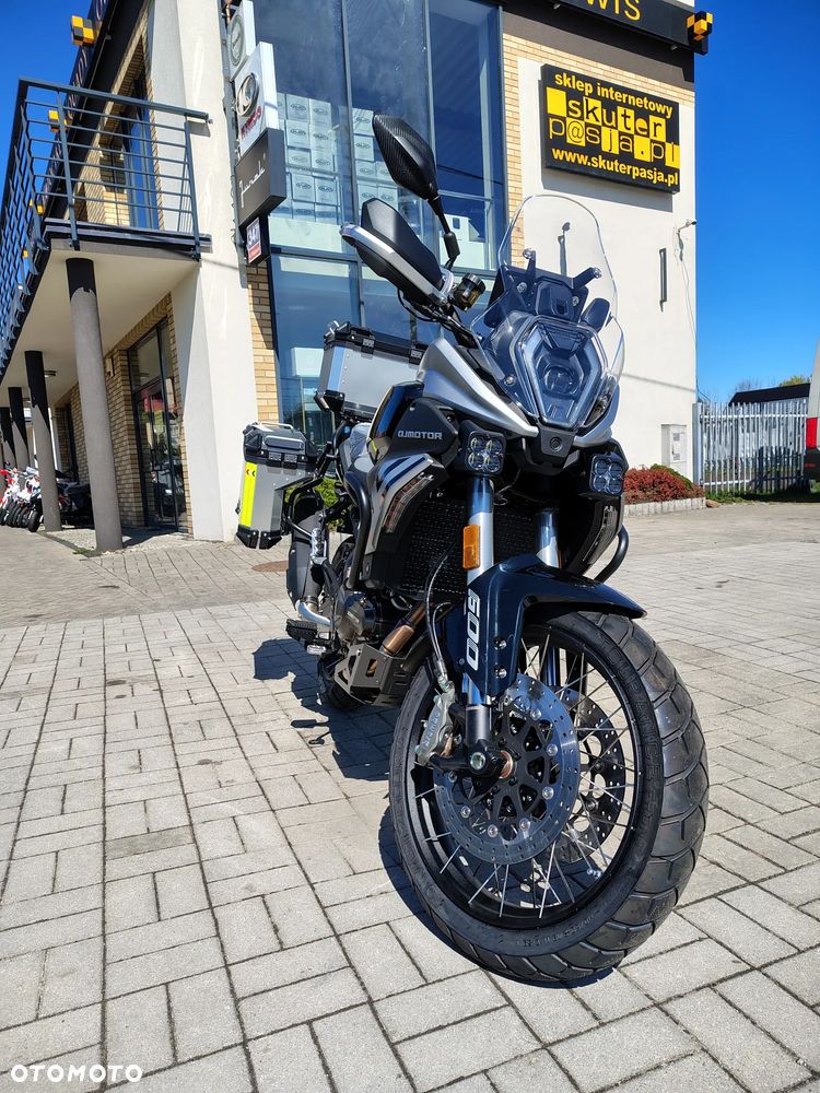 QJMOTOR SRT 600SX - 9
