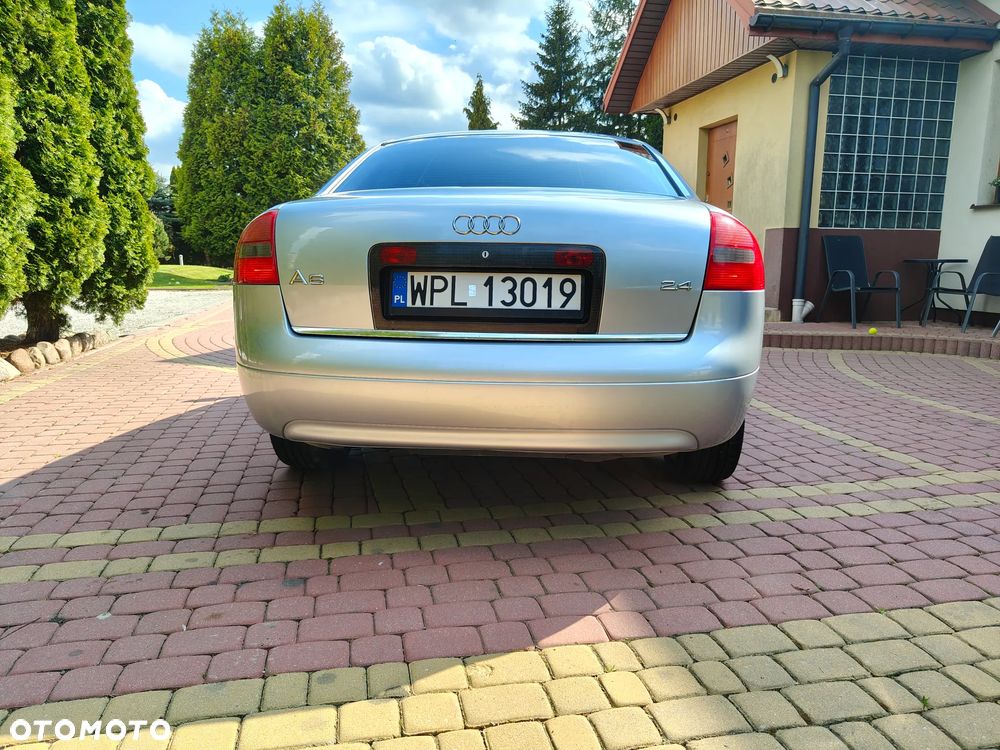 Audi A6 Limousine 2.4 - 4