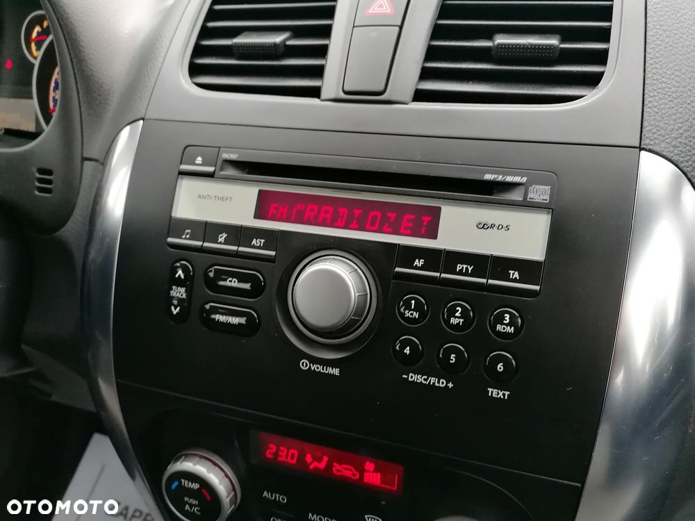 Suzuki SX4 1.6 VVT 4x4 Comfort - 18