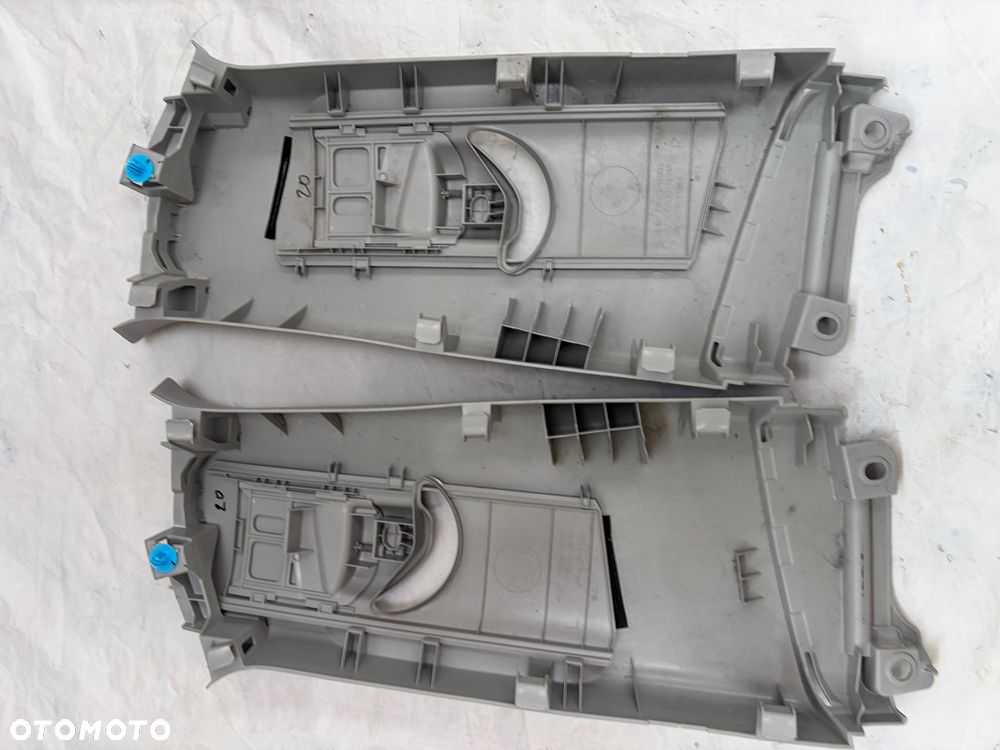 TOYOTA RAV4 V SŁUPEK B ŚRODKOWY WEWNĘTRZNY - 2