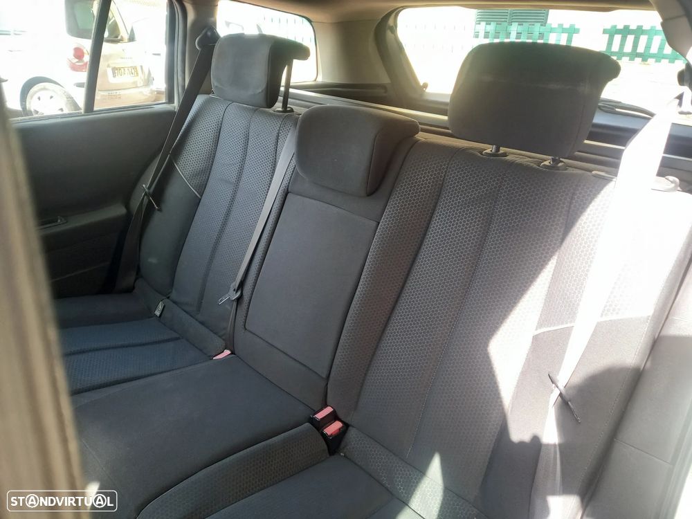 Renault Mégane Break 1.5 dCi C Dynamique - 19