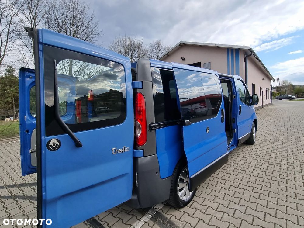 Renault Trafic L1H1 Passenger Lux - 2