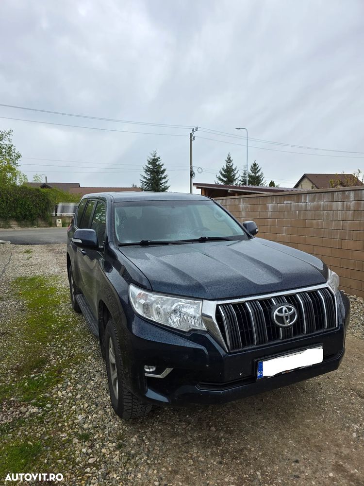 Toyota Land Cruiser - 3