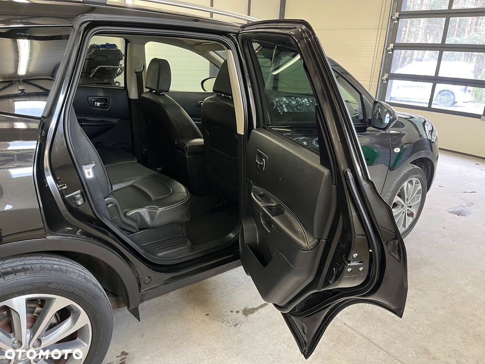 Nissan Qashqai+2 - 24