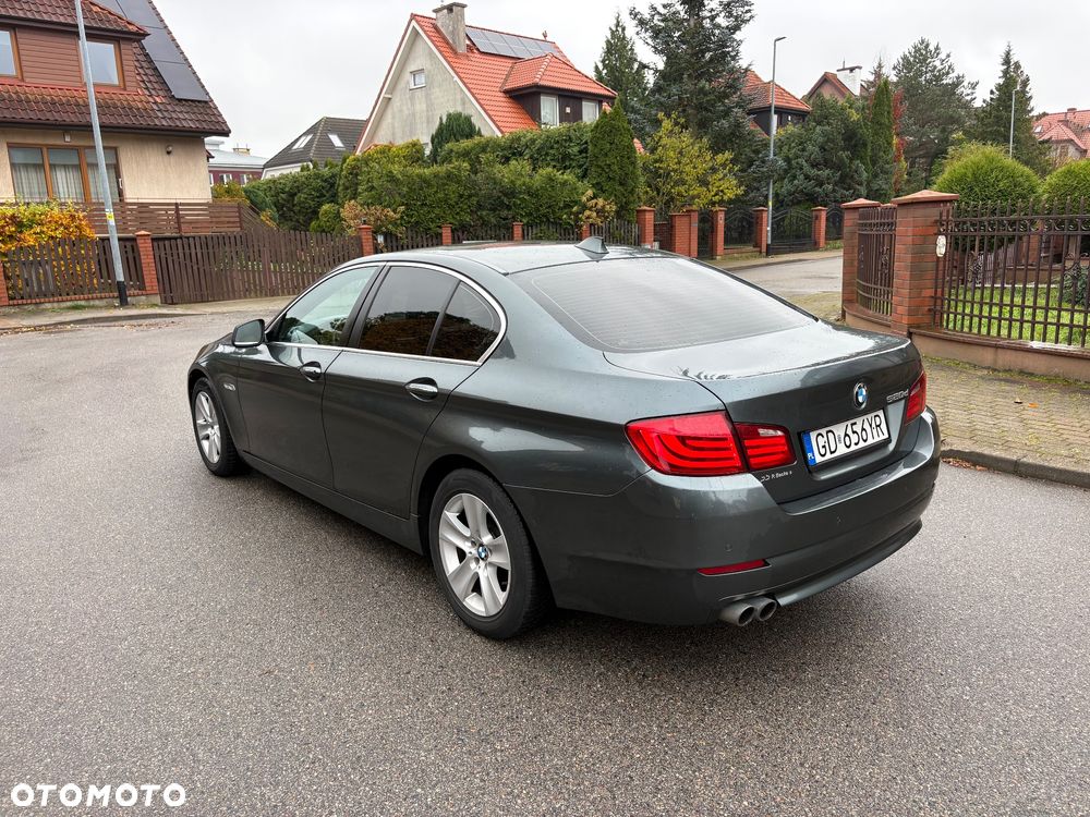 BMW Seria 5 520d Luxury Line - 6