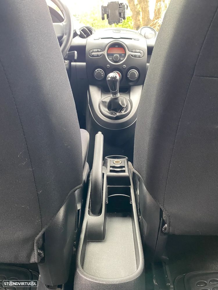 Mazda 2 1.3 MZR Exclusive - 41