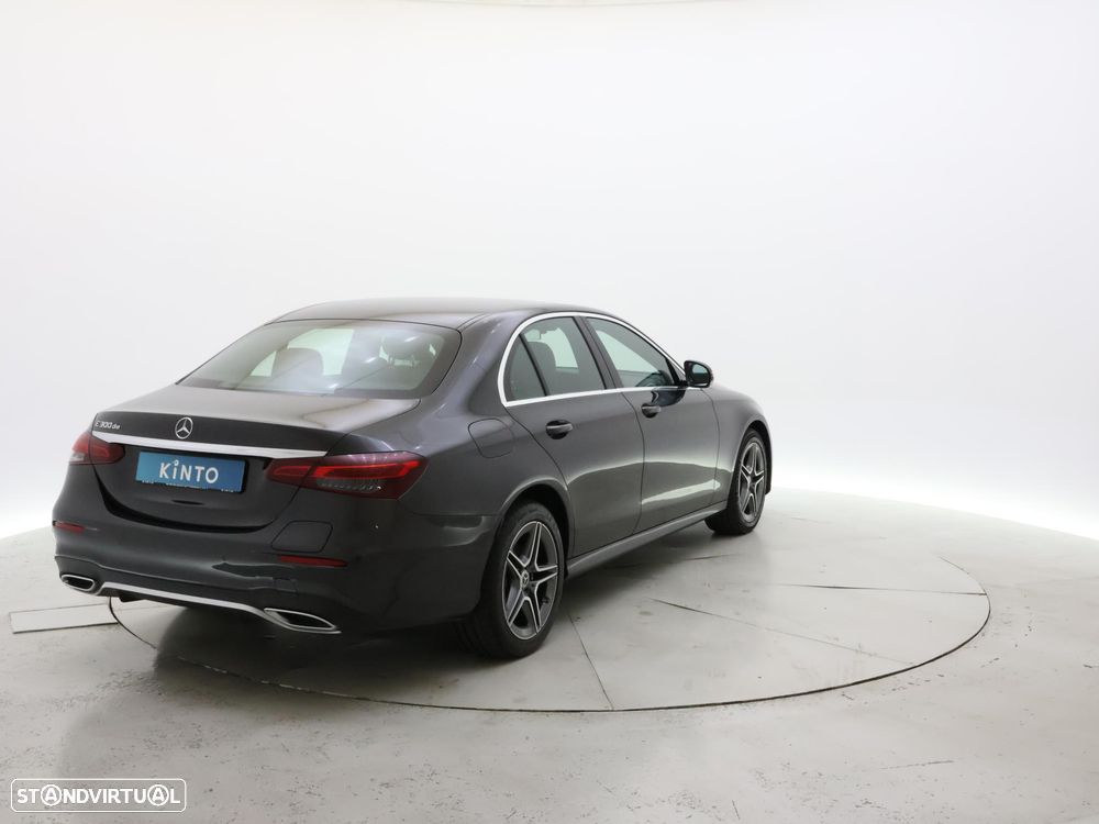 Mercedes-Benz E 300 de AMG Line - 6