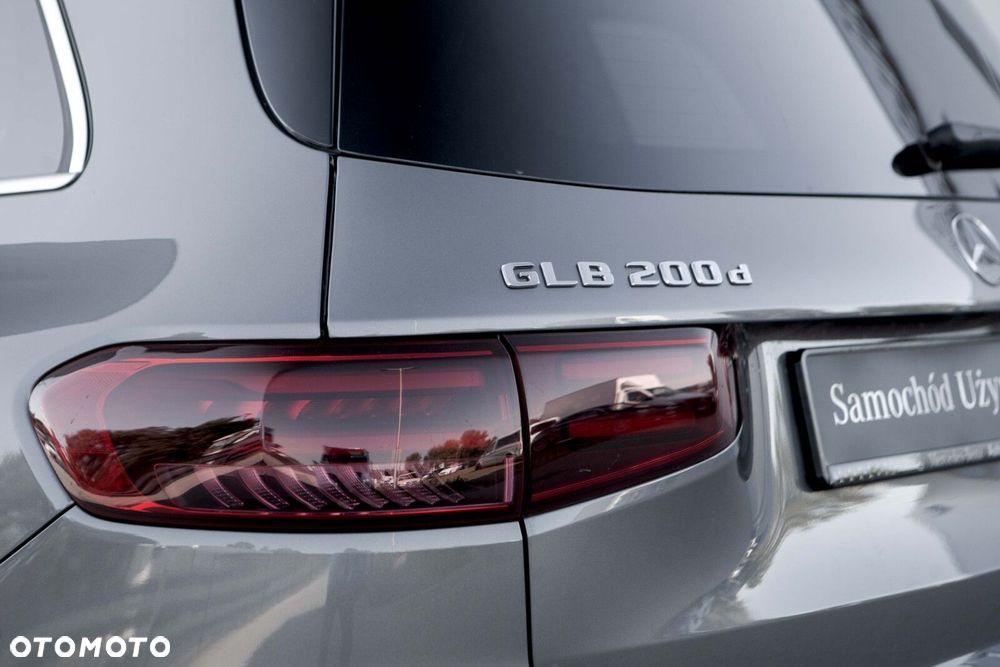 Mercedes-Benz GLB 200 d 4-Matic AMG Line 8G-DCT - 8