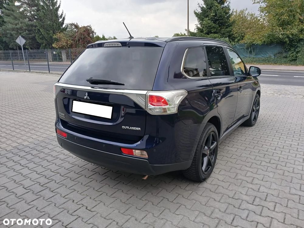 Mitsubishi Outlander 2.0 2WD Diamant Edition - 16