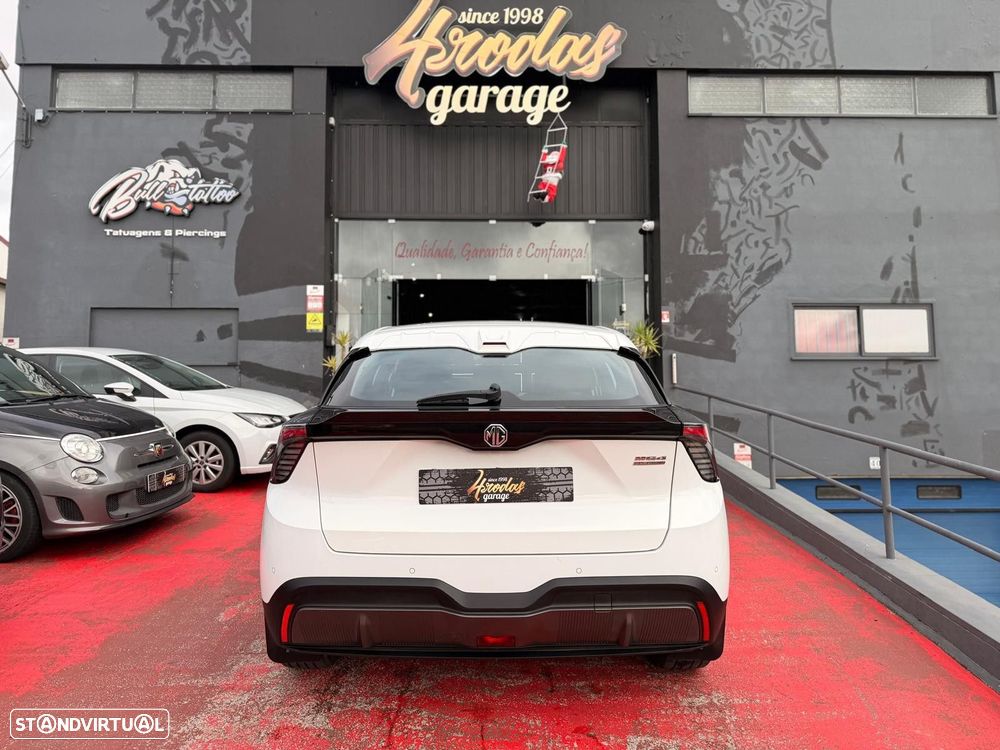 MG MG4 51 kWh Standard - 8