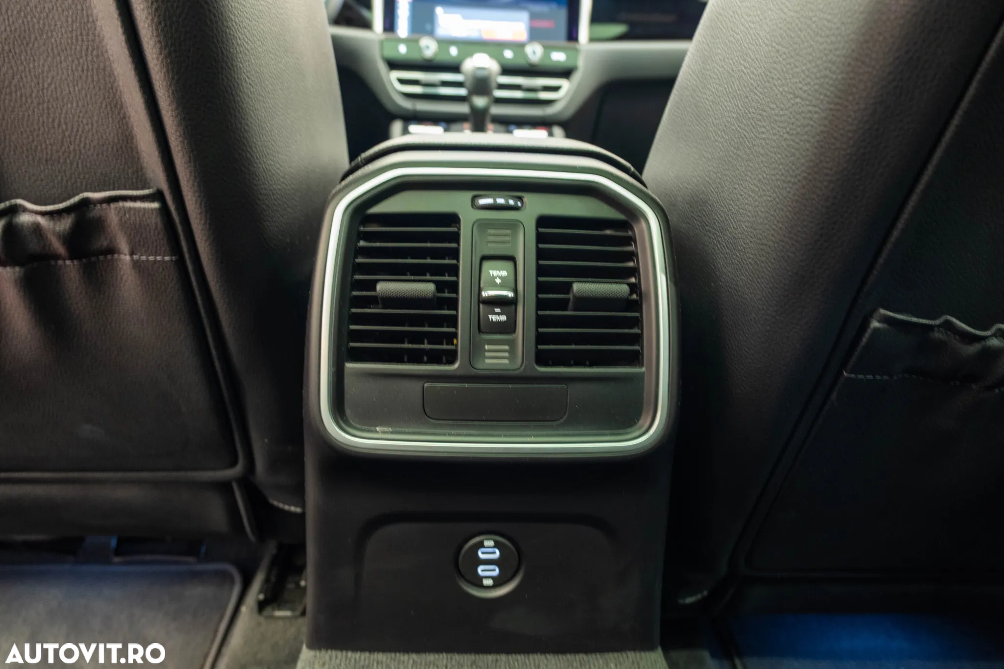 Porsche Macan - 28