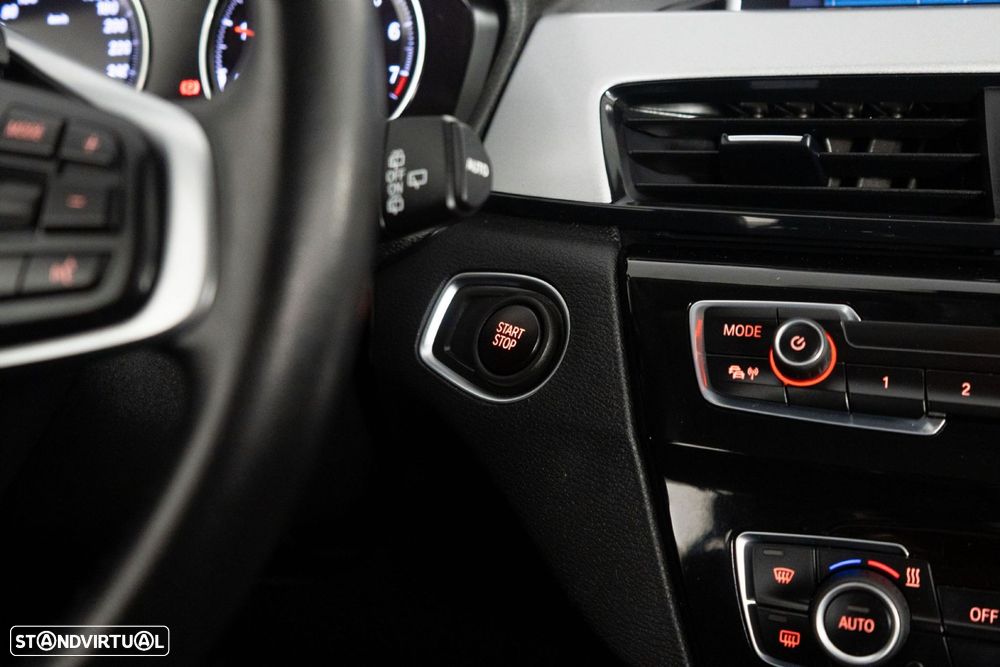 BMW X1 25 e xDrive Corporate Edition - 21