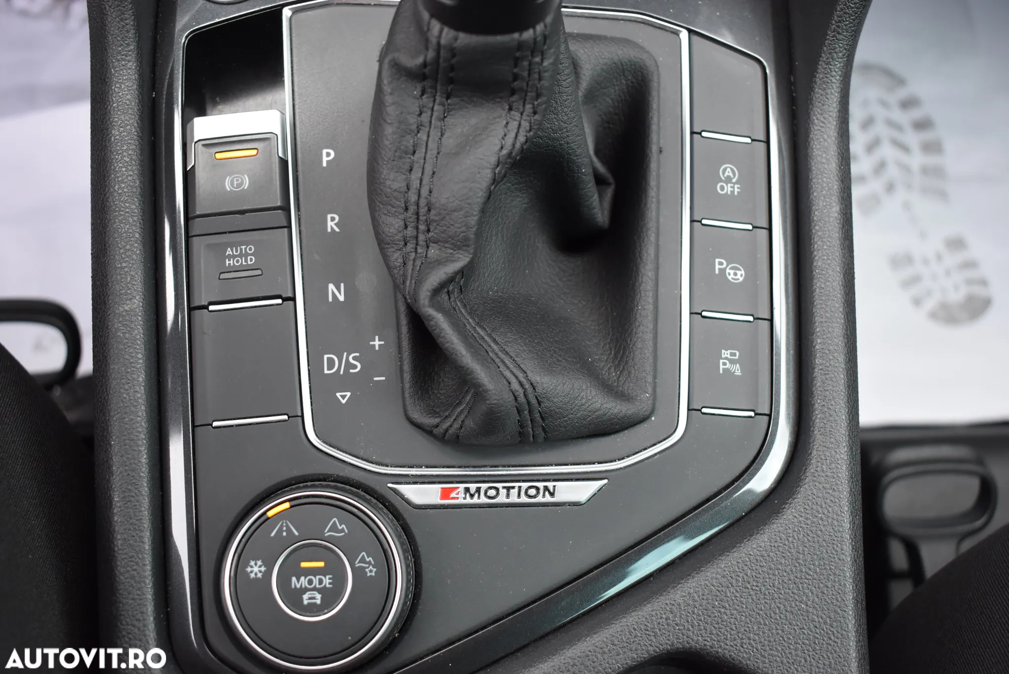 Volkswagen Tiguan 2.0 TSI OPF DSG 4Motion R-Line - 13