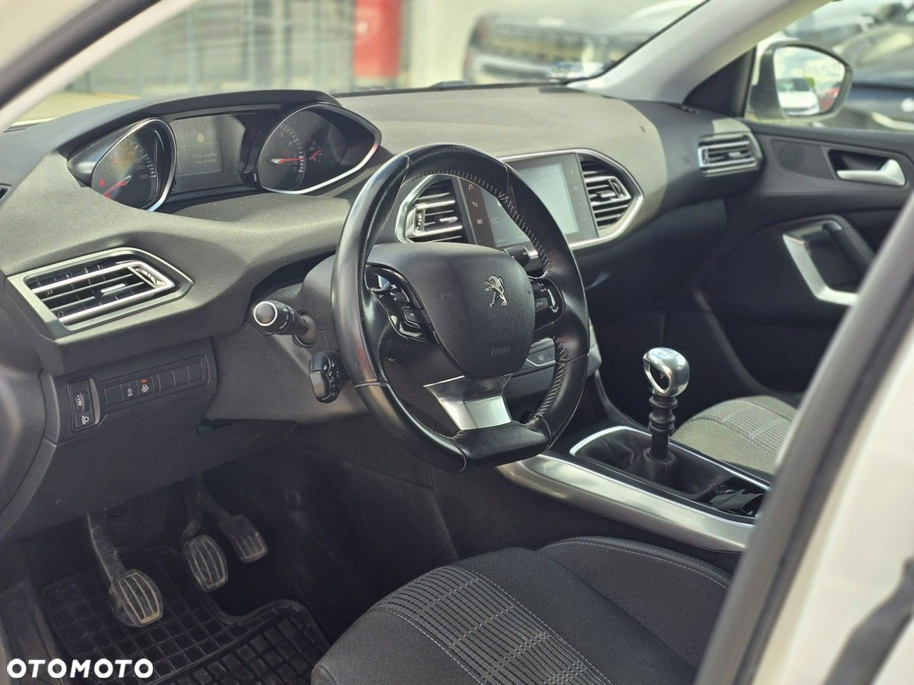Peugeot 308 1.2 PureTech GPF Allure S&S - 14
