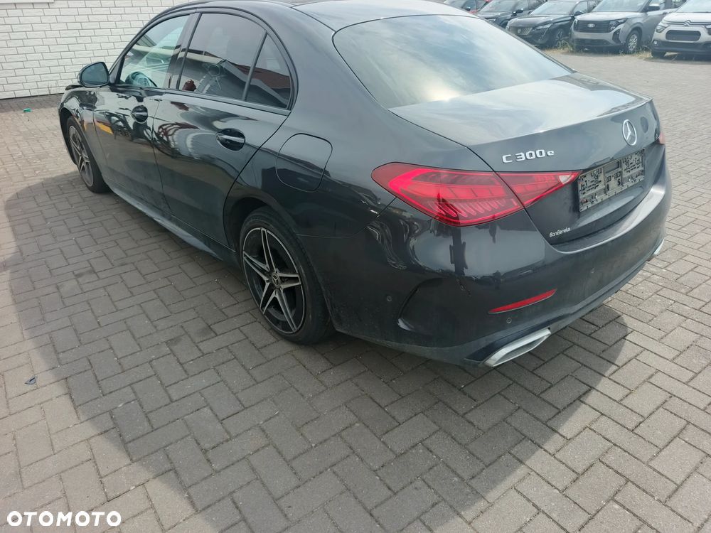Mercedes-Benz Klasa C 300 de PHEV 4-Matic AMG - 7