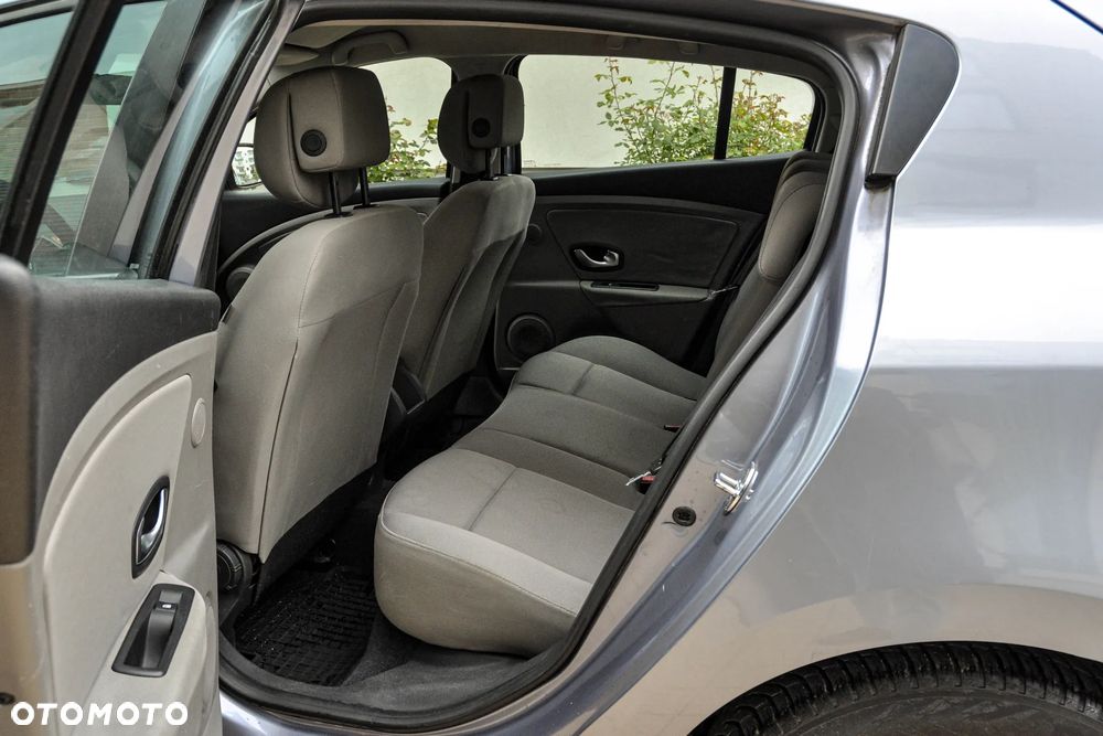 Renault Megane - 8