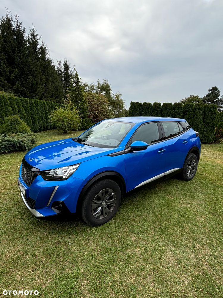 Peugeot 2008 1.2 PureTech Allure S&S EAT8 - 4