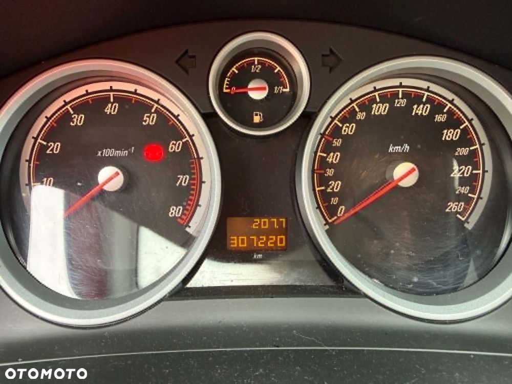 Opel Zafira - 2
