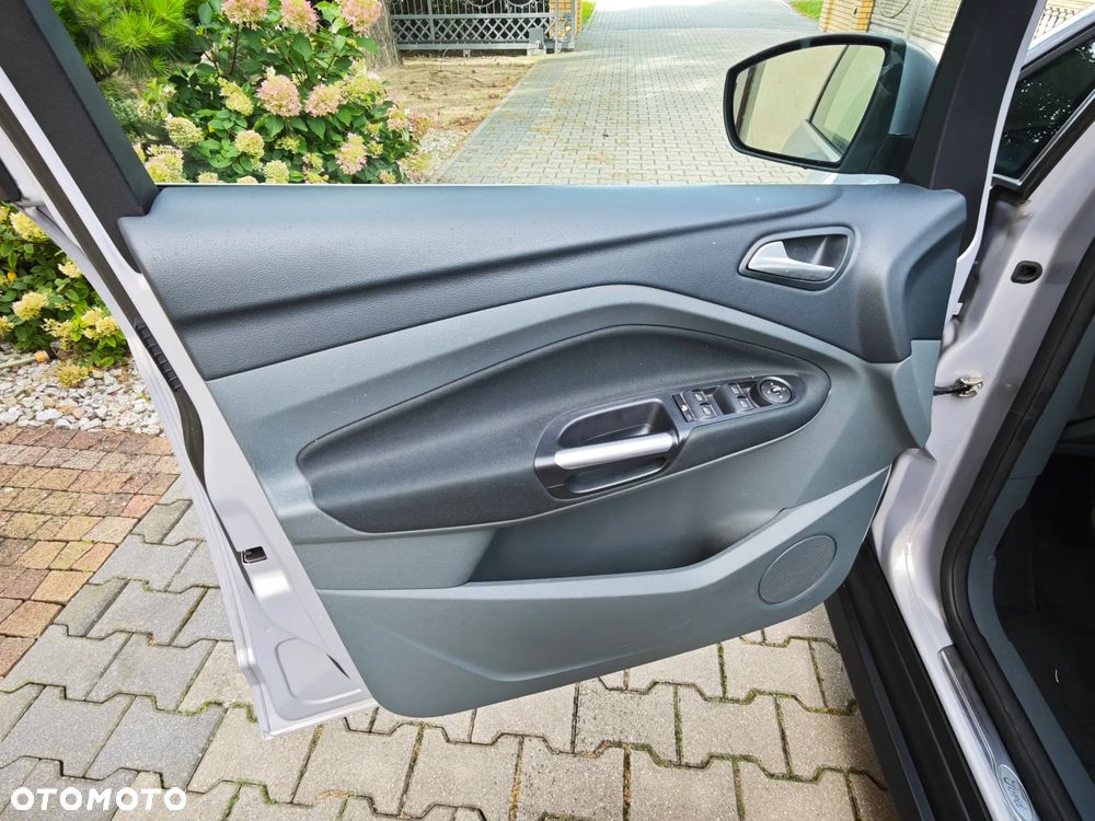 Ford C-MAX 1.6 Ti-VCT Titanium - 31