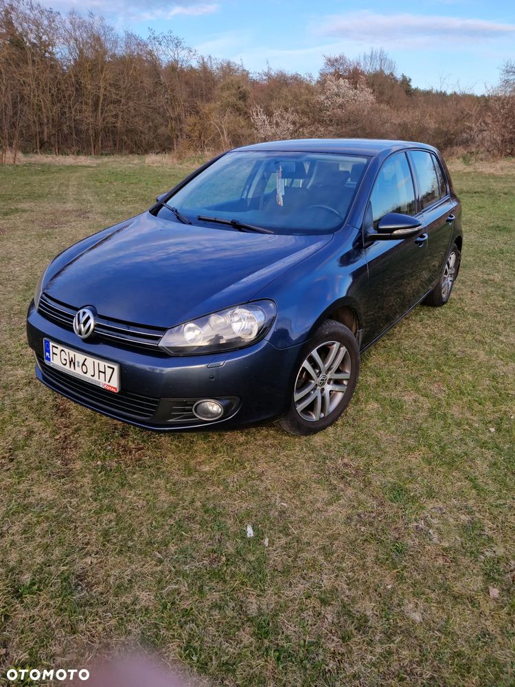 Volkswagen Golf - 1