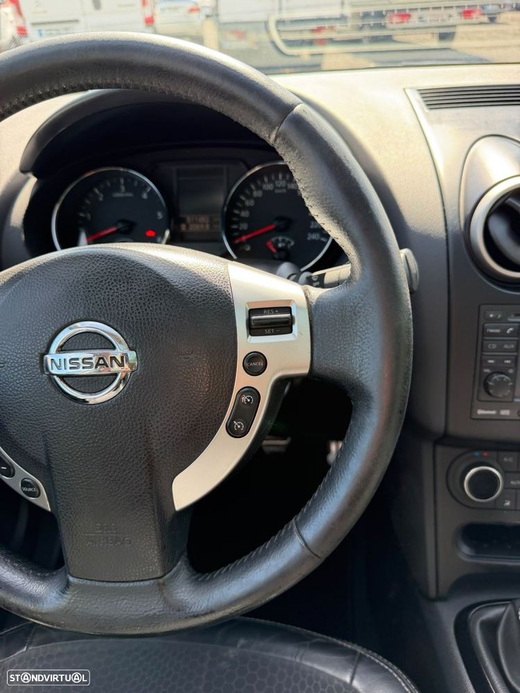 Nissan Qashqai 1.6 dCi Tekna Premium 18 - 23