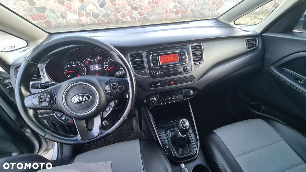 Kia Carens 1.7 CRDi L 7os - 19
