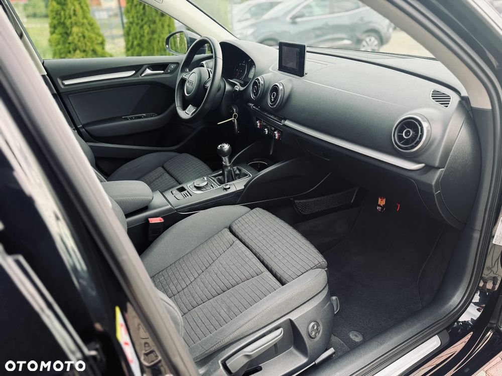 Audi A3 Sportback 2.0 TDI Attraction - 19