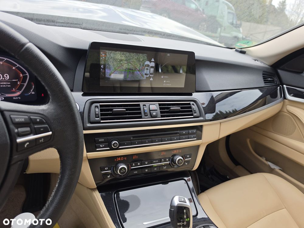 BMW Seria 5 520i - 14