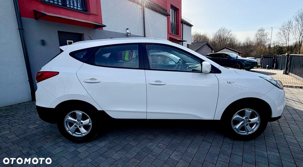 Hyundai ix35 1.7 CRDi 2WD UEFA EURO 2012 Edition - 15