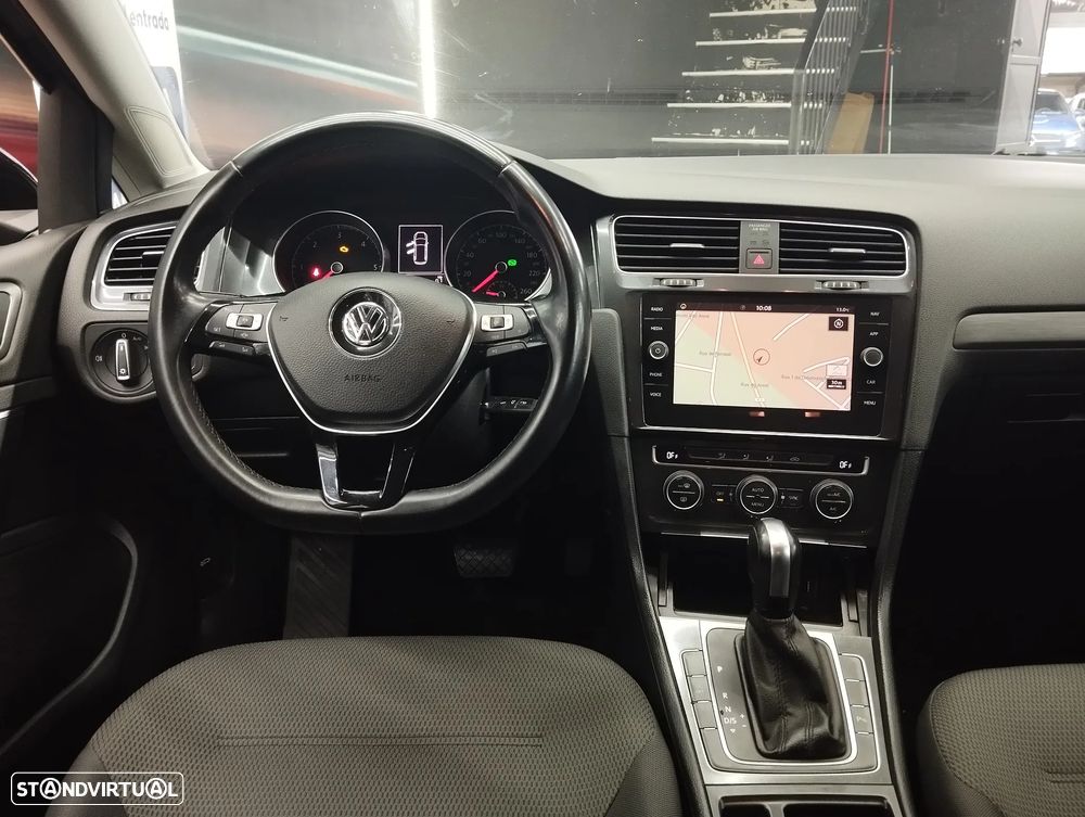 VW Golf Variant 2.0 TDi R-Line DSG - 13